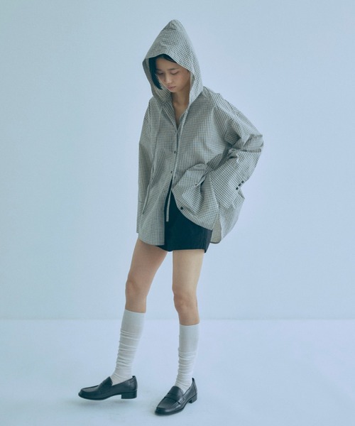 EN NEUME(エンノイム)の「Hooded Check Oversize Shirt(シャツ/ブラウス・レディース・ブラック/アイボリー・FREE)」の8枚目の写真