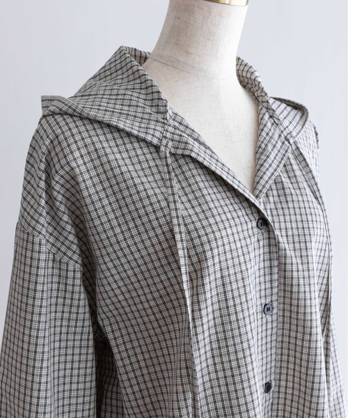 EN NEUME(エンノイム)の「Hooded Check Oversize Shirt(シャツ/ブラウス・レディース・ブラック/アイボリー・FREE)」の19枚目の写真
