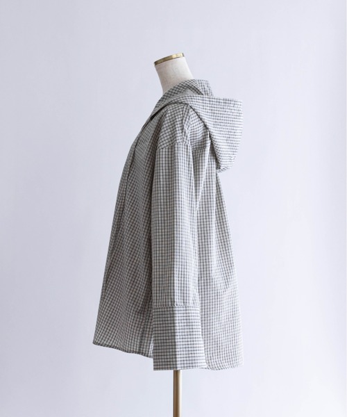 EN NEUME(エンノイム)の「Hooded Check Oversize Shirt(シャツ/ブラウス・レディース・ブラック/アイボリー・FREE)」の16枚目の写真