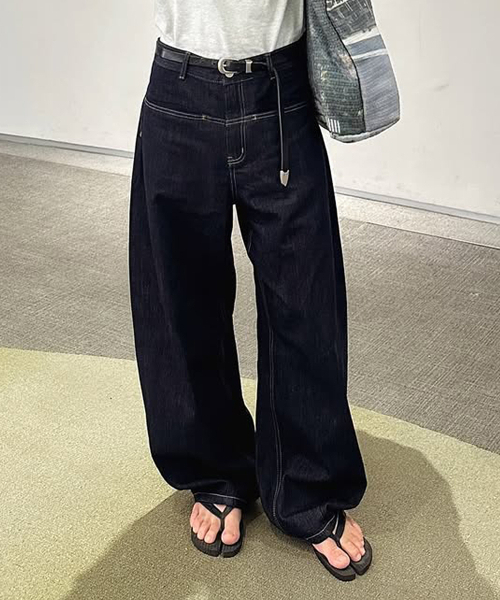 INTEMPOMOOD（インテンポムード）の「ステッチラインバルーンフィットパンツ_インディゴ（デニムパンツ・メンズ・インディゴブルー・X-LARGE/LARGE）」の3枚目の写真
