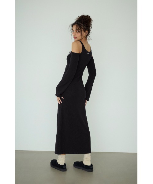 ALEXIA STAM(アリシアスタン)の「Open Shoulder Long Dress /パッドin肩開きワンピース(ワンピース・レディース・ブラック/クリーム・L/M/S)」の6枚目の写真