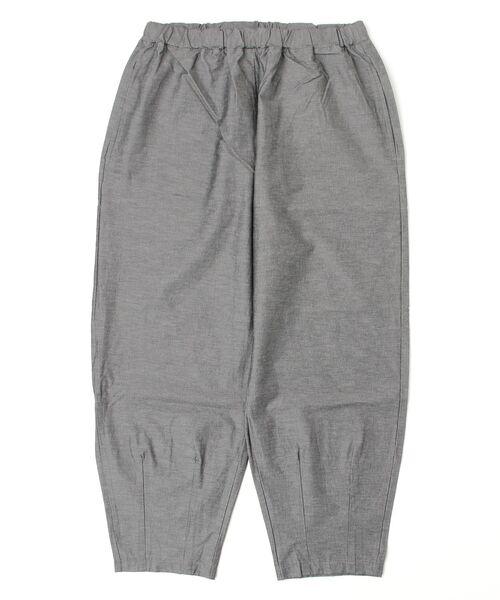 quadro（クオドロ）の「綿麻ストレッチタックパンツ（その他パンツ・レディース・チャコール/ライトグレー・FREE）」の2枚目の写真