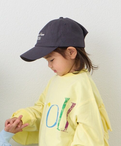 CIAOPANIC TYPY(チャオパニックティピー)の「【KIDS】《ユニセックス》日焼け対策ストライプスカーフ付きロゴ刺繍CAP(キャップ・キッズ・チャコールグレー/ブラウン/ベージュ・ONE SIZE)」の4枚目の写真