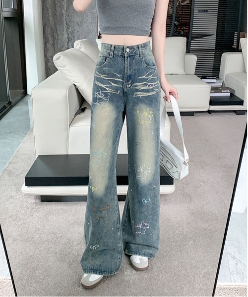 WEGO(ウィゴー)の「ドッグ刺繍ルーズストレートデニム(デニムパンツ・レディース・サックスブルー・MEDIUM/LARGE)」の4枚目の写真