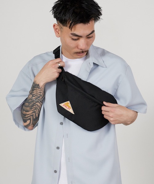 KELTY（ケルティ）の「KELTY/ケルティ ES SLIM FANNY お出かけ 公園 カラーバリエーション豊富 2026年春夏（ボディバッグ/ウエストポーチ・メンズ・スカイブルー/ブラック/ベージュ/ネイビー/オリーブ/セージグリーン/タン/マスタード/ホワイト系その他/ブラック系その他/ブラウン系その他/レオパード/アニマル・FREE）」の18枚目の写真