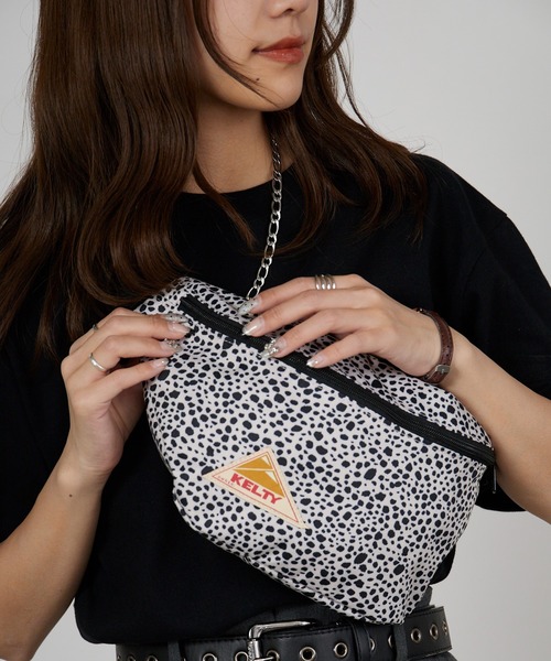 KELTY（ケルティ）の「KELTY/ケルティ ES SLIM FANNY お出かけ 公園 カラーバリエーション豊富 2026年春夏（ボディバッグ/ウエストポーチ・メンズ・スカイブルー/ブラック/ベージュ/ネイビー/オリーブ/セージグリーン/タン/マスタード/ホワイト系その他/ブラック系その他/ブラウン系その他/レオパード/アニマル・FREE）」の15枚目の写真