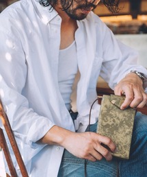 keu（ケウ）の「keu スキニーケース S(7.5inch)（ショルダーバッグ）」