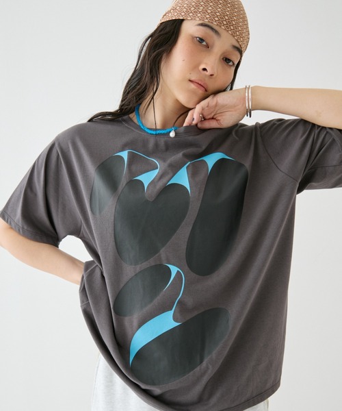 MIRROR STOKE(ミラーストーク)の「【ZOZO限定/追加】MS GRAPHIC TSHIRT/ミラーストークグラフィックティーシャツ(Tシャツ/カットソー・レディース・チャコールグレー/オフホワイト・MEDIUM)」の2枚目の写真