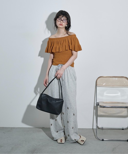 THE YOn(ザヨン)の「ワンハンドルフラップスクエアバッグ(ショルダーバッグ・レディース・ブラウン/ブラック/アイボリー・FREE)」の19枚目の写真