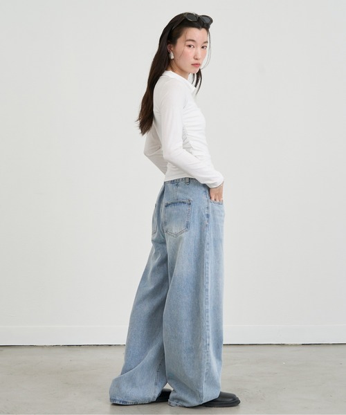 NUJOH(ヌゾ)の「Twist Detail Collar Long Sleeve Top / ツイストディテールカラーロングスリーブトップ(Tシャツ/カットソー・レディース・ブラック/アイボリー/チャコールグレー/ブラウン・FREE)」の19枚目の写真