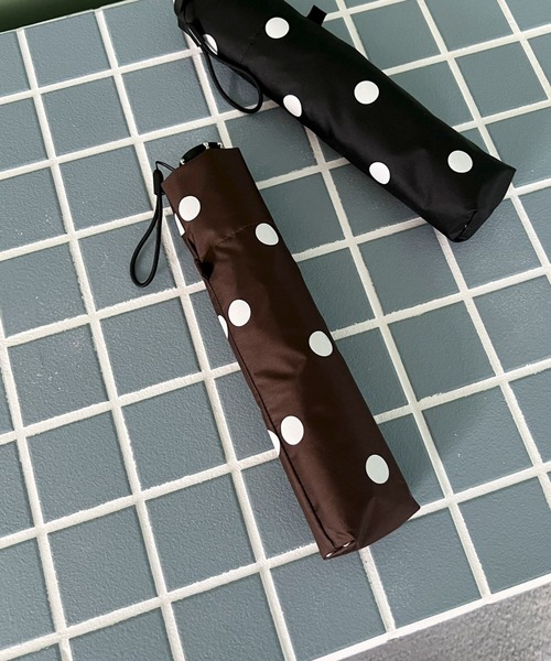 Me%(ミィパーセント)の「【晴雨兼用】DOTminiカサ 636361(折りたたみ傘・レディース・ブラウン/ブラック/アイボリー・FREE)」の3枚目の写真