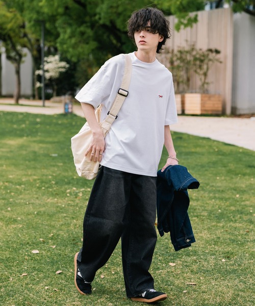 PENNEYS(ぺニーズ)の「PENNEYS 別注コラボオーバーサイズFOXワッペン刺繍半袖Tシャツ(Tシャツ/カットソー・メンズ・チャコール/ホワイト系/ブラック/ブルー/ベージュ/ホワイト/ピンク/ネイビー・L/M/XL)」の20枚目の写真