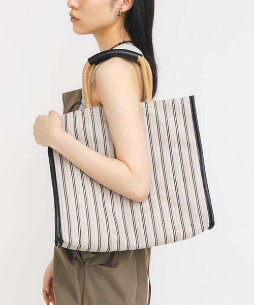 KBF(ケイビーエフ)の「スクエアヘンプBAG(トートバッグ・レディース・アイボリー/ブラック・ONE)」の10枚目の写真