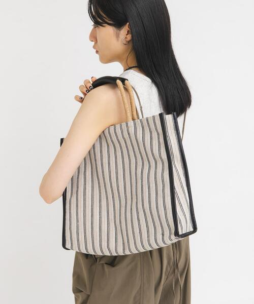 KBF(ケイビーエフ)の「スクエアヘンプBAG(トートバッグ・レディース・アイボリー/ブラック・ONE)」の11枚目の写真