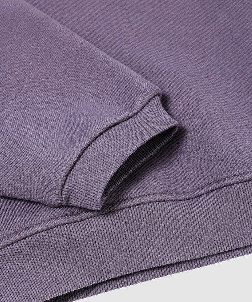 ERL（イーアールエル）の「UNISEX SCRIPT CREWNECK SWEATSHIRT K（スウェット・メンズ・パープル・M/L/S）」の4枚目の写真