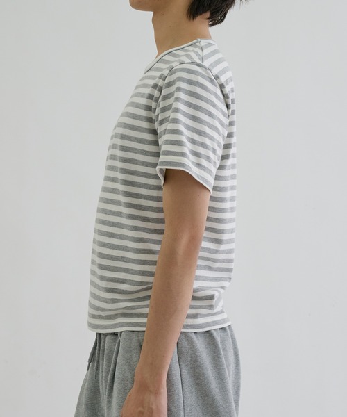 EPNK（イーピーエヌケー）の「Assorted border short sleeve tee / アソートボーダーショートスリーブT（Tシャツ/カットソー・メンズ・オフホワイト/ブラック/ブラック系/グレー・SMALL/LARGE/MEDIUM）」の8枚目の写真