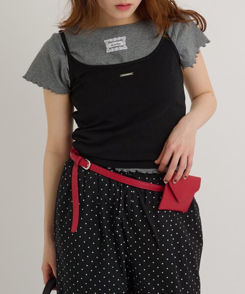 w closet(ダブルクローゼット)の「【5色展開】プレート付きキャミ 夏服(キャミソール・レディース・グリーン/ピンク/オフホワイト/ブルー/ブラック・FREE)」の1枚目の写真