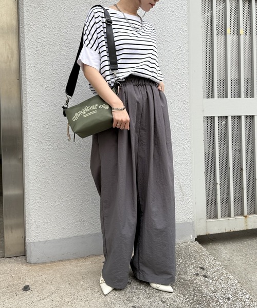 ikka(イッカ)の「【プチプラ1990円(税抜)】冷感ショルダータックプルオーバー【お得だ値/接触冷感】(Tシャツ/カットソー・レディース・ベージュ/オフホワイト/ピンク/ブラック/ライトグリーン・M/L/S)」の12枚目の写真