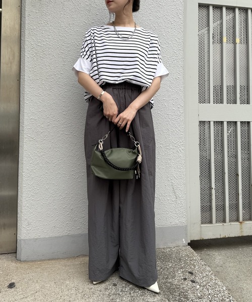 ikka(イッカ)の「【プチプラ1990円(税抜)】冷感ショルダータックプルオーバー【お得だ値/接触冷感】(Tシャツ/カットソー・レディース・ベージュ/オフホワイト/ピンク/ブラック/ライトグリーン・M/L/S)」の13枚目の写真