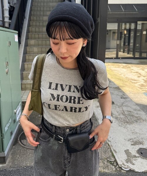 Kastane(カスタネ)の「【S.Mサイズ展開】ヴィンテージ加工ロゴTEE(Tシャツ/カットソー・レディース・ネイビー/グレー/アイボリー・SMALL/MEDIUM)」の2枚目の写真