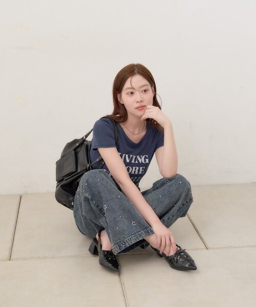 Kastane(カスタネ)の「【S.Mサイズ展開】ヴィンテージ加工ロゴTEE(Tシャツ/カットソー・レディース・ネイビー/グレー/アイボリー・SMALL/MEDIUM)」の4枚目の写真