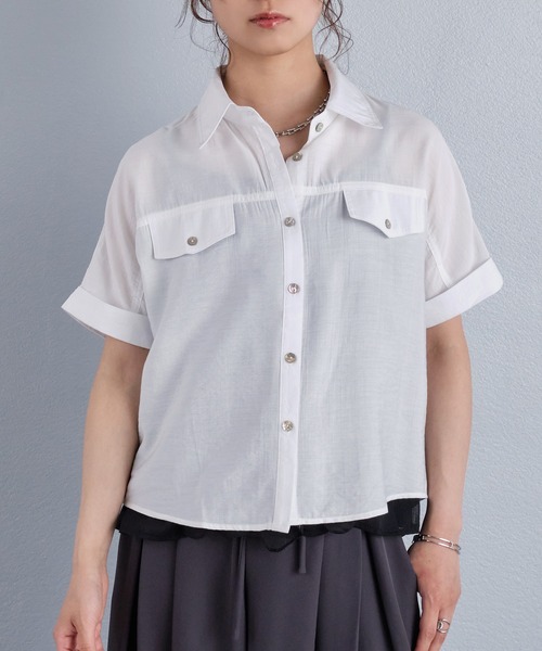 murea（ミュレア）の「レギュラーカラーラグラン半袖シャツ（シャツ/ブラウス・レディース・ブルー/アイボリー/ホワイト・FREE）」の2枚目の写真
