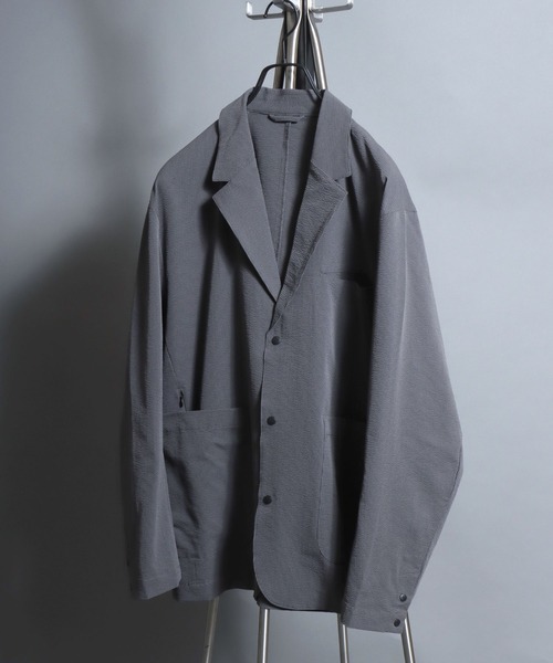 ANPAS(アンパス)の「Poly Seersucker Tailored Jacket / 〈セットアップ対応〉シアサッカー オーバーサイズ 3ボタンジャケット メンズ サマージャケット テーラード アウター ブレザー リラックスフィット(テーラードジャケット・メンズ・ブラック/ネイビー/モカ/チャコールグレー/スミクロ・LL/L/M)」の3枚目の写真