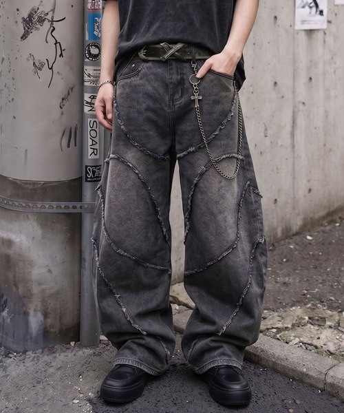 SPINNS(スピンズ)の「ブラックデニムワイドバルーンパンツ/カーブシルエット/切り替えデザイン/ユニセックス(その他パンツ・メンズ・ブラック/グレー・M/L)」の2枚目の写真
