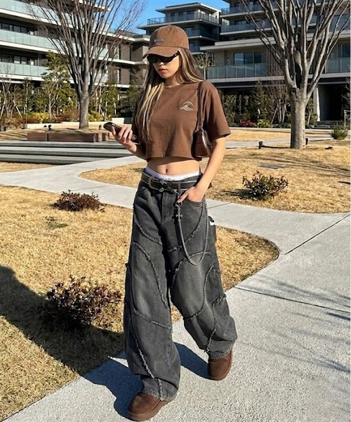 SPINNS（スピンズ）の「ブラックデニムバルーンパンツ/カーブシルエット/切り替えデザイン/ユニセックス（その他パンツ・メンズ・ブラック/グレー・M/L）」の18枚目の写真