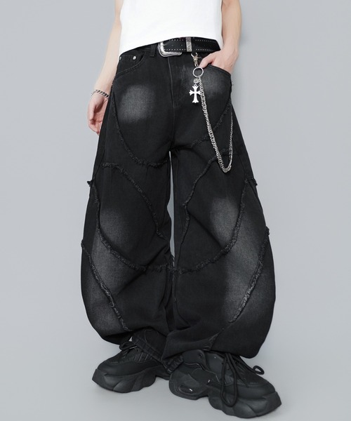 SPINNS(スピンズ)の「ブラックデニムワイドバルーンパンツ/カーブシルエット/切り替えデザイン/ユニセックス(その他パンツ・メンズ・ブラック/グレー・M/L)」の22枚目の写真