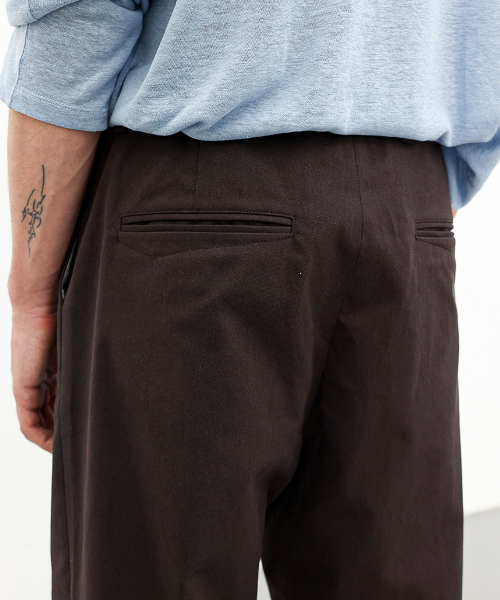 ANYTIME LOREAK(エニタイムロレーク)の「POPPY WIDE COTTON PANTS - BROWN(その他パンツ・メンズ・ブラウン・MEDIUM/LARGE)」の2枚目の写真