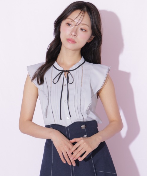 JILL by JILL STUART(ジルバイジルスチュアート)の「ハシゴレースフリル袖ブラウス(シャツ/ブラウス・レディース・ブルー/ホワイト/ホワイト系その他・FREE)」の3枚目の写真