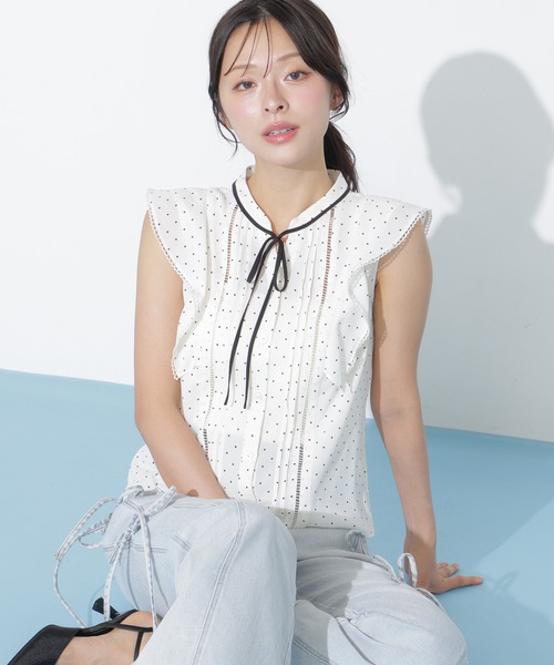 JILL by JILL STUART(ジルバイジルスチュアート)の「ハシゴレースフリル袖ブラウス(シャツ/ブラウス・レディース・ブルー/ホワイト/ホワイト系その他・FREE)」の5枚目の写真