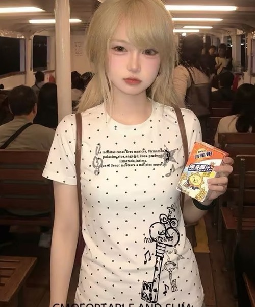 AsheKsha(アシクシャ)の「ドット柄プリント半袖Tシャツトップス(Tシャツ/カットソー・レディース・ホワイト・M)」の16枚目の写真