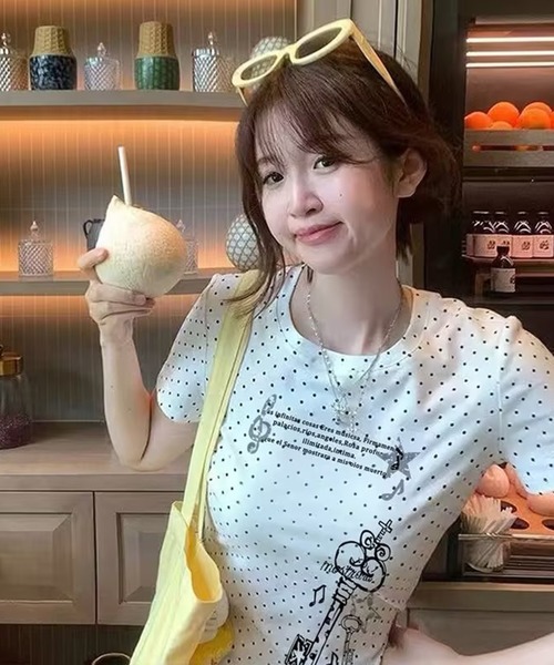 AsheKsha(アシクシャ)の「ドット柄プリント半袖Tシャツトップス(Tシャツ/カットソー・レディース・ホワイト・M)」の17枚目の写真