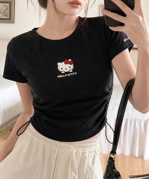 GLAMOROUS JANE(グラマラスジェーン)の「HELLO KITTY サイドドロストリブ半袖Tシャツ(Tシャツ/カットソー・レディース・チャコールグレー/ブラック/オフホワイト・FREE)」の5枚目の写真