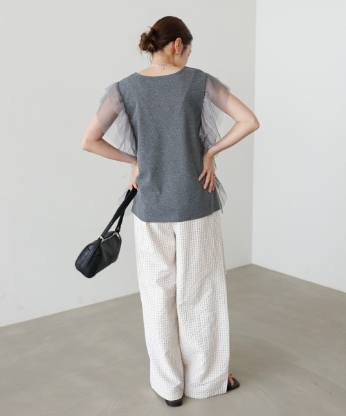Bab（バブ）の「チュールギャザーノースリーブトップス（Tシャツ/カットソー・レディース・グレイッシュベージュ/チャコールグレー/アイボリー・FREE）」の22枚目の写真