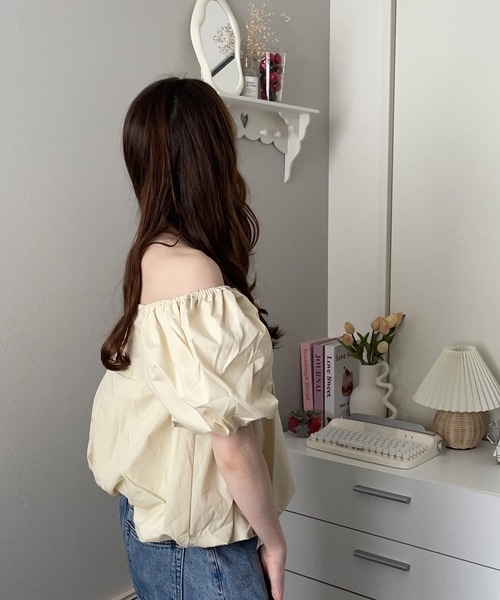 merrylatte(メリーラテ)の「2WAY オフショルダー ボリューム 半袖 ブラウス【NOUA】(シャツ/ブラウス・レディース・イエロー/ホワイト・FREE)」の8枚目の写真