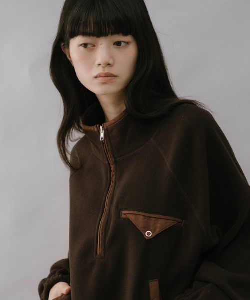 duei(デュイ)の「ハーフジップフリースプルオーバー(Tシャツ/カットソー・レディース・ブラウン/チャコールグレー・FREE)」の6枚目の写真