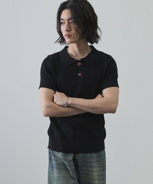 Shoowtime（ショウタイム）の「Floral Button Jacquard Knit Polo Short Sleeve Pullover / フラワーボタンジャガードクロップドニットポロ半袖プルオーバー（ニット/セーター・メンズ・ブラック/グレー・MEDIUM/LARGE/X-LARGE）」の5枚目の写真