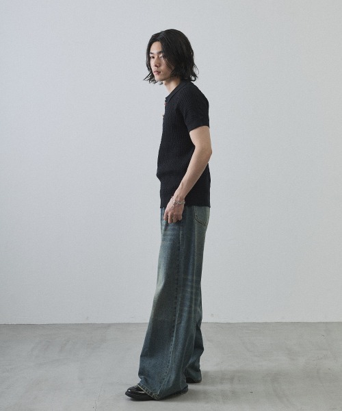 Shoowtime（ショウタイム）の「Floral Button Jacquard Knit Polo Short Sleeve Pullover / フラワーボタンジャガードクロップドニットポロ半袖プルオーバー（ニット/セーター・メンズ・ブラック/グレー・MEDIUM/LARGE/X-LARGE）」の11枚目の写真