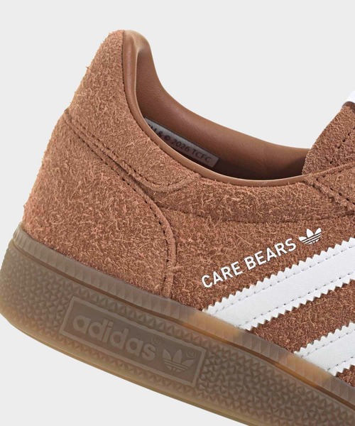 adidas(アディダス)の「ケアベア × アディダス ハンドボール スペツィアル / CARE BEARS X ADIDAS HANDBALL SPEZIAL / アディダスオリジナルス adidas Originals(スニーカー・レディース・ブラウン・25.0cm/24.5cm/24.0cm/23.5cm/23.0cm/22.5cm/29.0cm/28.5cm/28.0cm/27.5cm/27.0cm/26.5cm/26.0cm/25.5cm/22.0cm)」の8枚目の写真