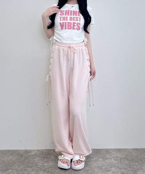 INGNI(イング)の「ラインストーン飛ばしロゴTシャツ(Tシャツ/カットソー・レディース・ブラック×ホワイト/ピンク系7/ホワイト×ブラック/ブラック×ピンク/ホワイト×ピンク・M)」の10枚目の写真