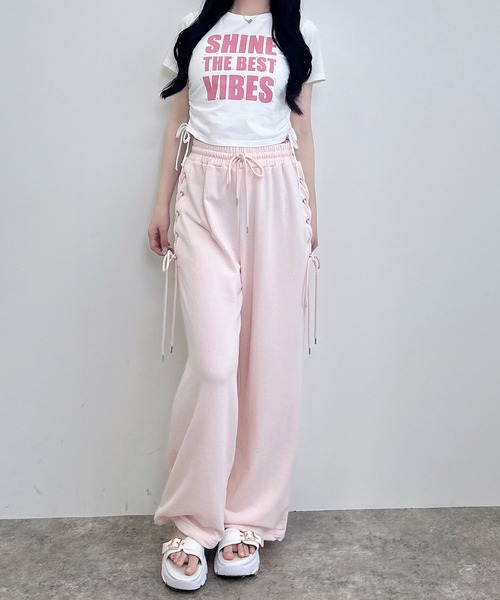 INGNI(イング)の「ラインストーン飛ばしロゴTシャツ(Tシャツ/カットソー・レディース・ブラック×ホワイト/ピンク系7/ホワイト×ブラック/ブラック×ピンク/ホワイト×ピンク・M)」の11枚目の写真