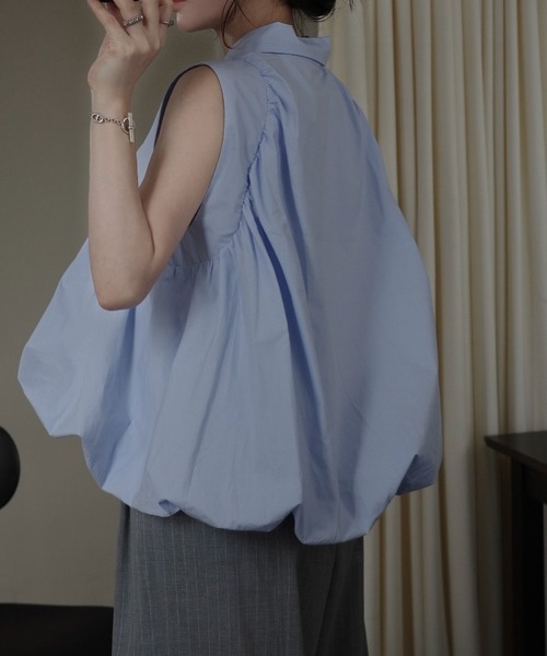 WILLFULLY(ウィルフリー)の「volume balloon gather no sleeve tops(シャツ/ブラウス・レディース・サックスブルー/モカ/ブラック・FREE)」の4枚目の写真
