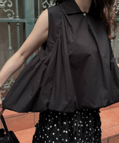 WILLFULLY(ウィルフリー)の「volume balloon gather no sleeve tops(シャツ/ブラウス・レディース・サックスブルー/モカ/ブラック・FREE)」の11枚目の写真