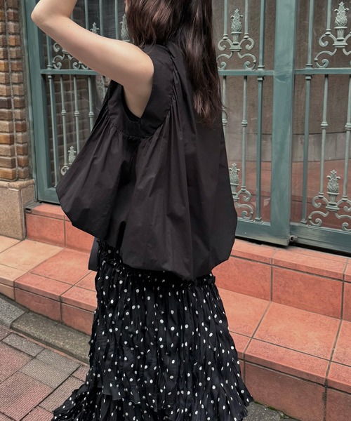 WILLFULLY(ウィルフリー)の「volume balloon gather no sleeve tops(シャツ/ブラウス・レディース・サックスブルー/モカ/ブラック・FREE)」の9枚目の写真