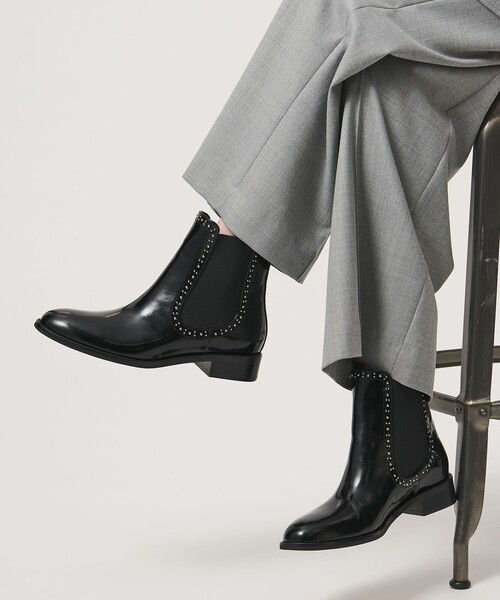 UNITED ARROWS(ユナイテッドアローズ)の「スタッズ サイドゴア ショートブーツ(ブーツ・レディース・ブラック・37h/38/35/35h/36/36h/37)」の3枚目の写真