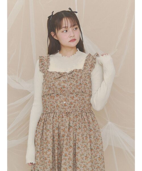 merry jenny(メリージェニー)の「crinkled floralワンピース(ワンピース・レディース・カーキ/ベージュ/ネイビー・FREE)」の7枚目の写真
