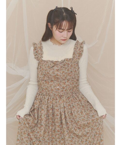 merry jenny(メリージェニー)の「crinkled floralワンピース(ワンピース・レディース・カーキ/ベージュ/ネイビー・FREE)」の8枚目の写真